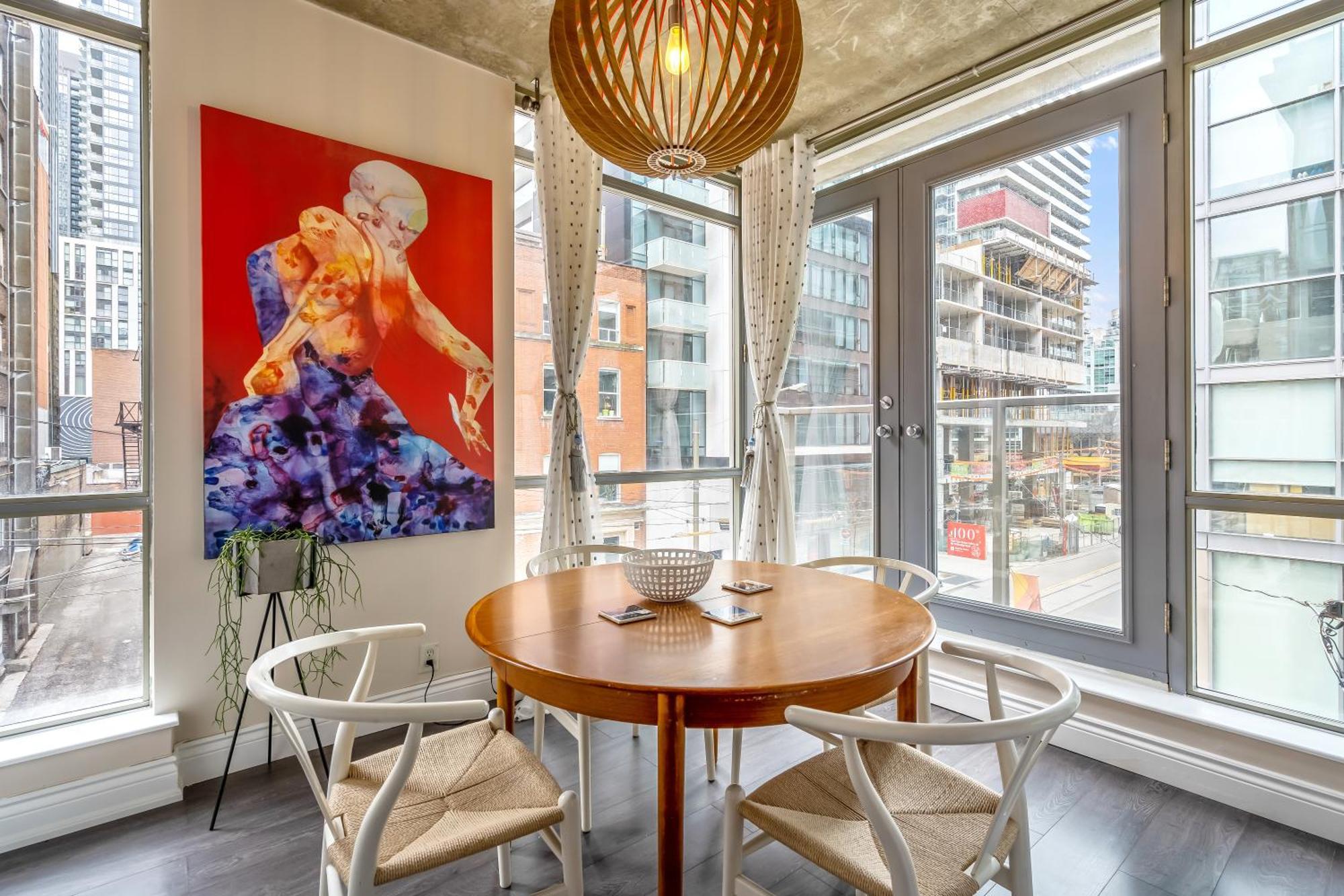 Spacious Corner Apartment Downtown Торонто Экстерьер фото